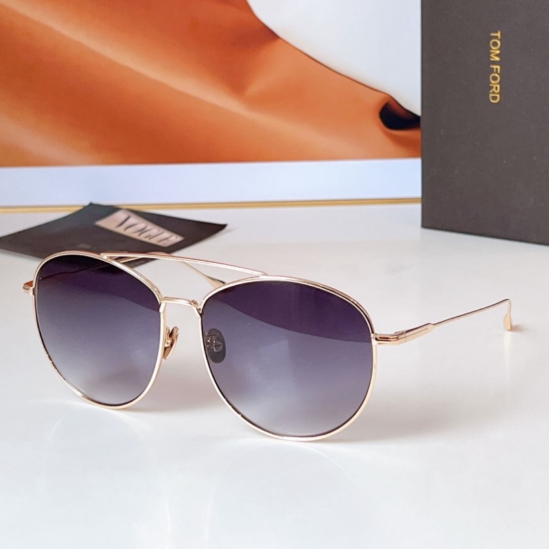 TOM FORD